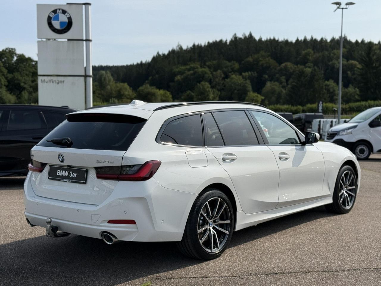 BMW 330e xDrive Touring LED HUD AHK 18"