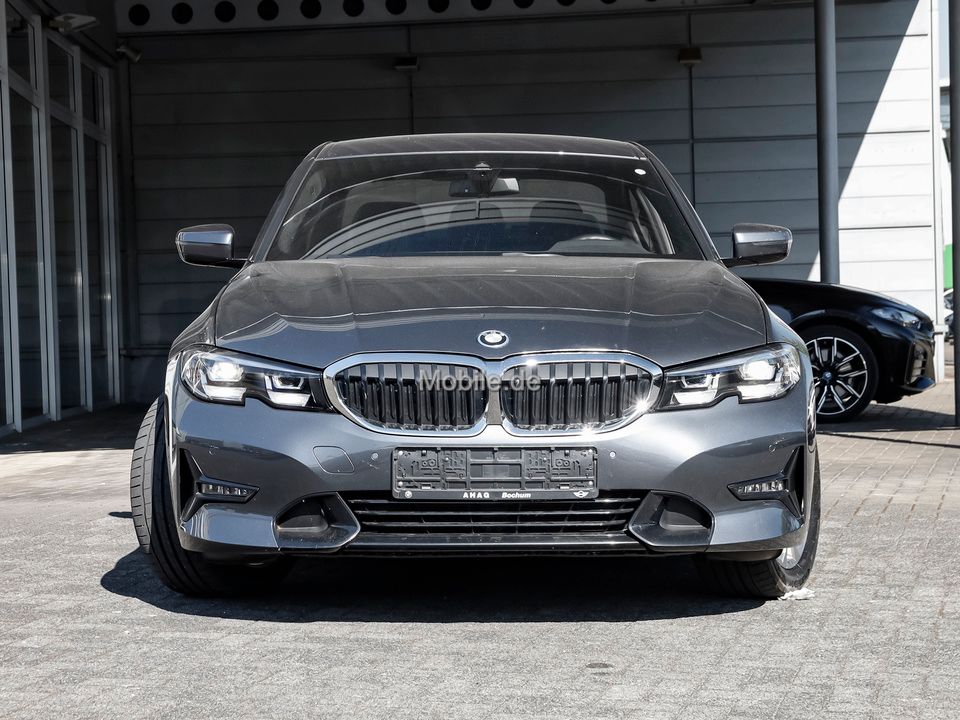BMW 320e Sport Line Automatik - Samsaru's Car Outlet