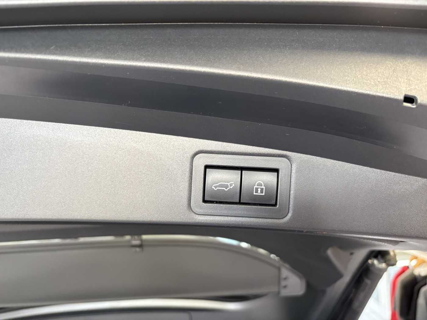 Toyota Corolla Touring Sports Hybrid 2.0 GR Sport - Samsaru's Car Outlet