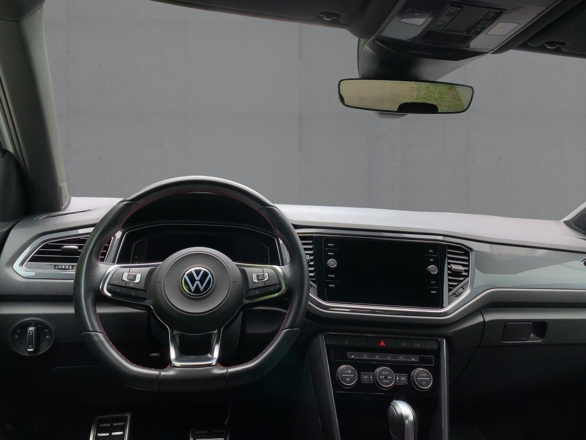 Volkswagen T-Roc 2.0 TSI 4M DSG R-LINE - Samsaru's Car Outlet