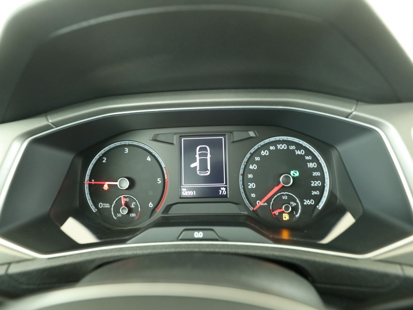 Volkswagen T-Roc 2.0 TDI Style - Samsaru's Car Outlet