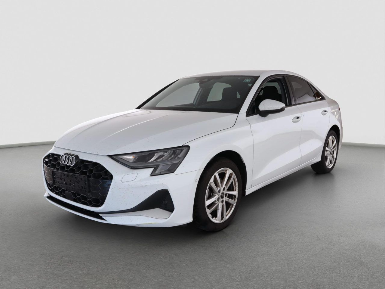 Audi A3 Limousine ADVANCED 30 TFSI S-TRONIC - Samsaru's Car Outlet