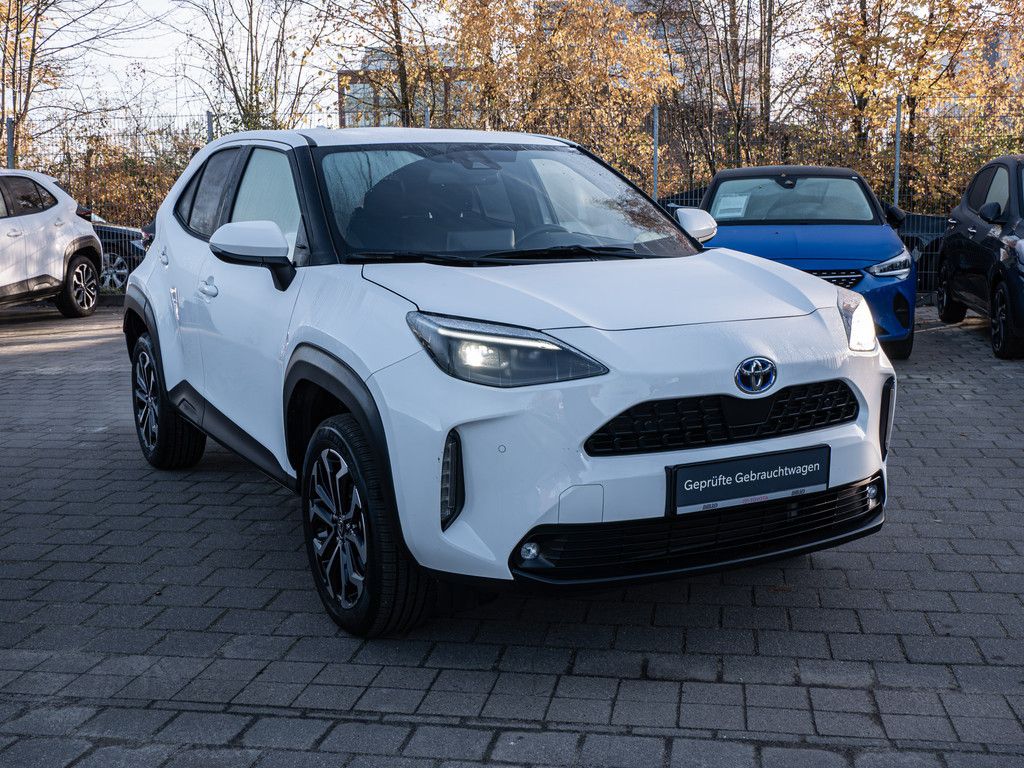 Toyota Yaris Cross Hybrid Team D PDC KAMERA NAVI LED