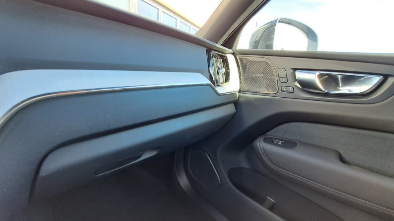 Volvo XC 60 XC60 Plus Bright T6 AT8 eAWD