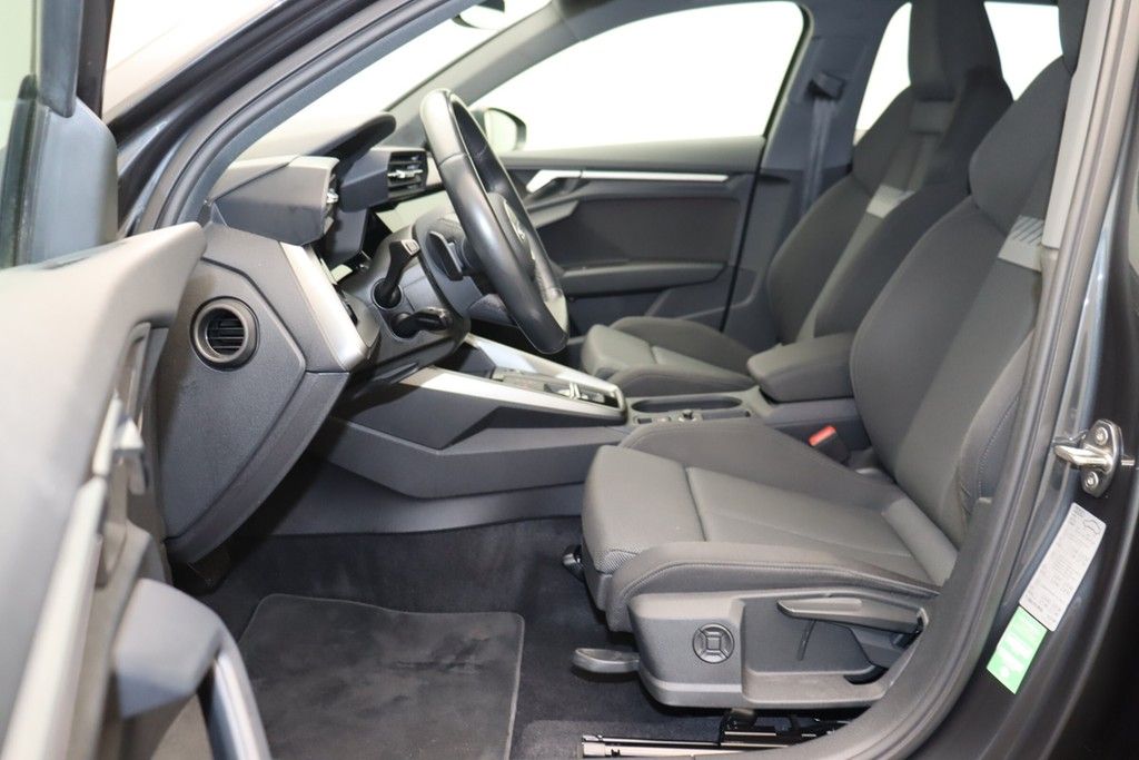 Audi A3 Sportback 35 TDI . Virt.Cockpit Navi ACC AHK