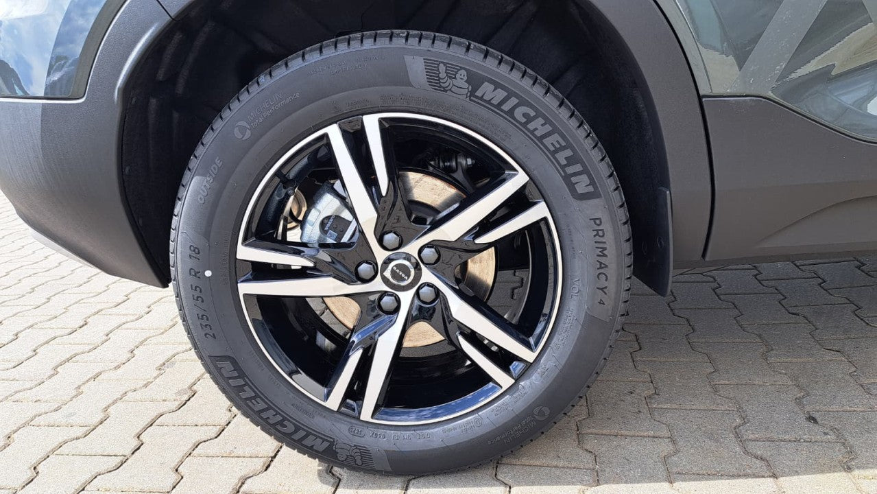 Volvo XC 40 XC40 Core B3 (P) AT7 FWD