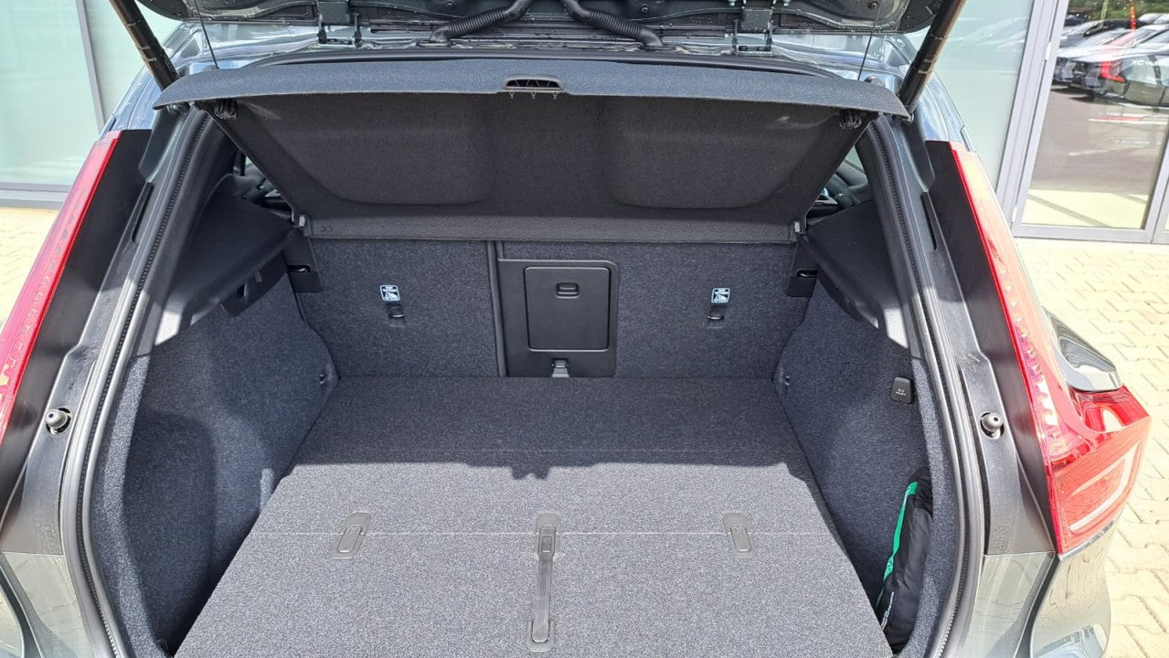 Volvo XC 40 XC40 Core B3 (P) AT7 FWD