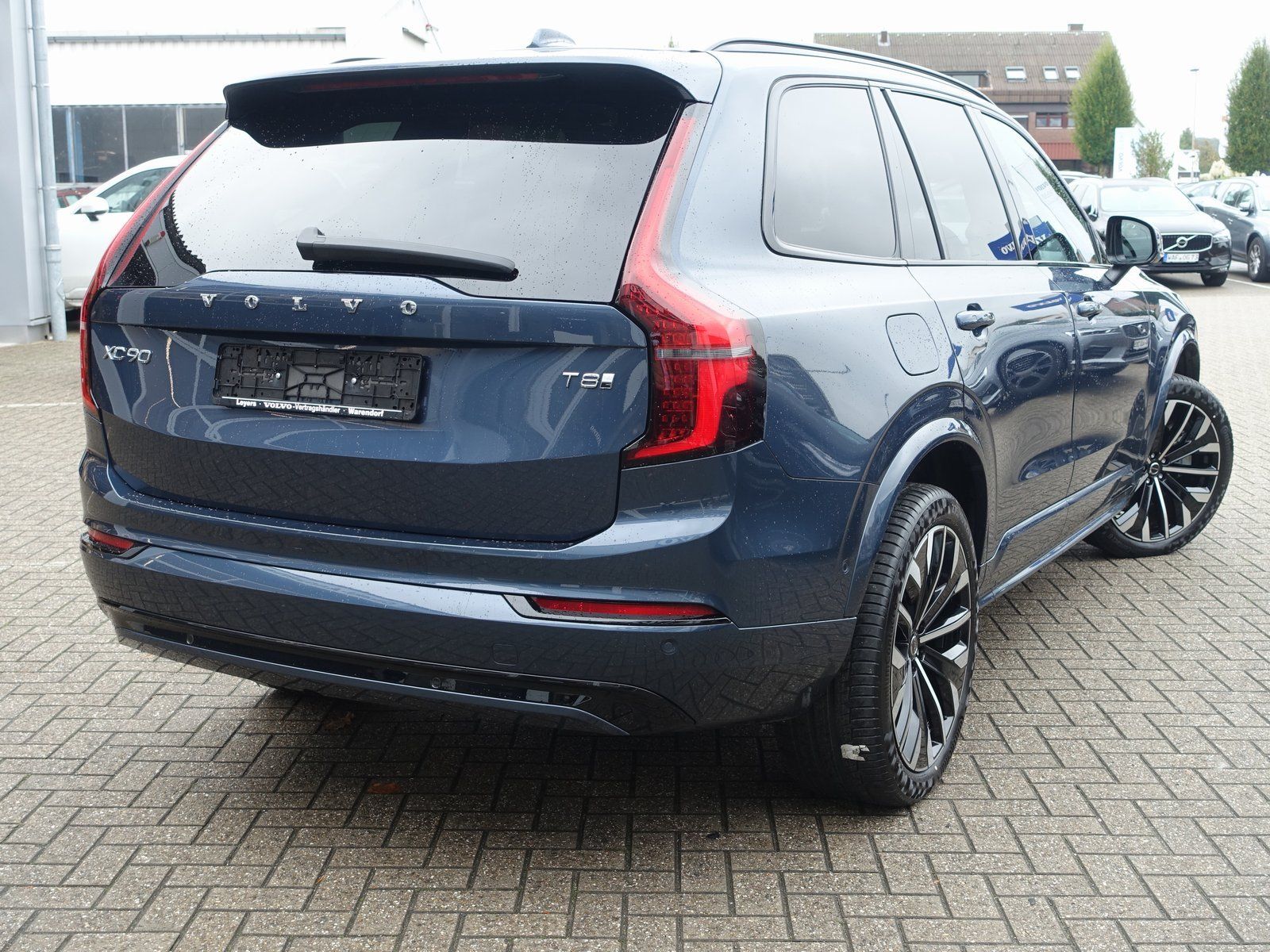 Volvo XC90 Plus Dark T8 AWD Plug-in Hybrid//B&W/AHK