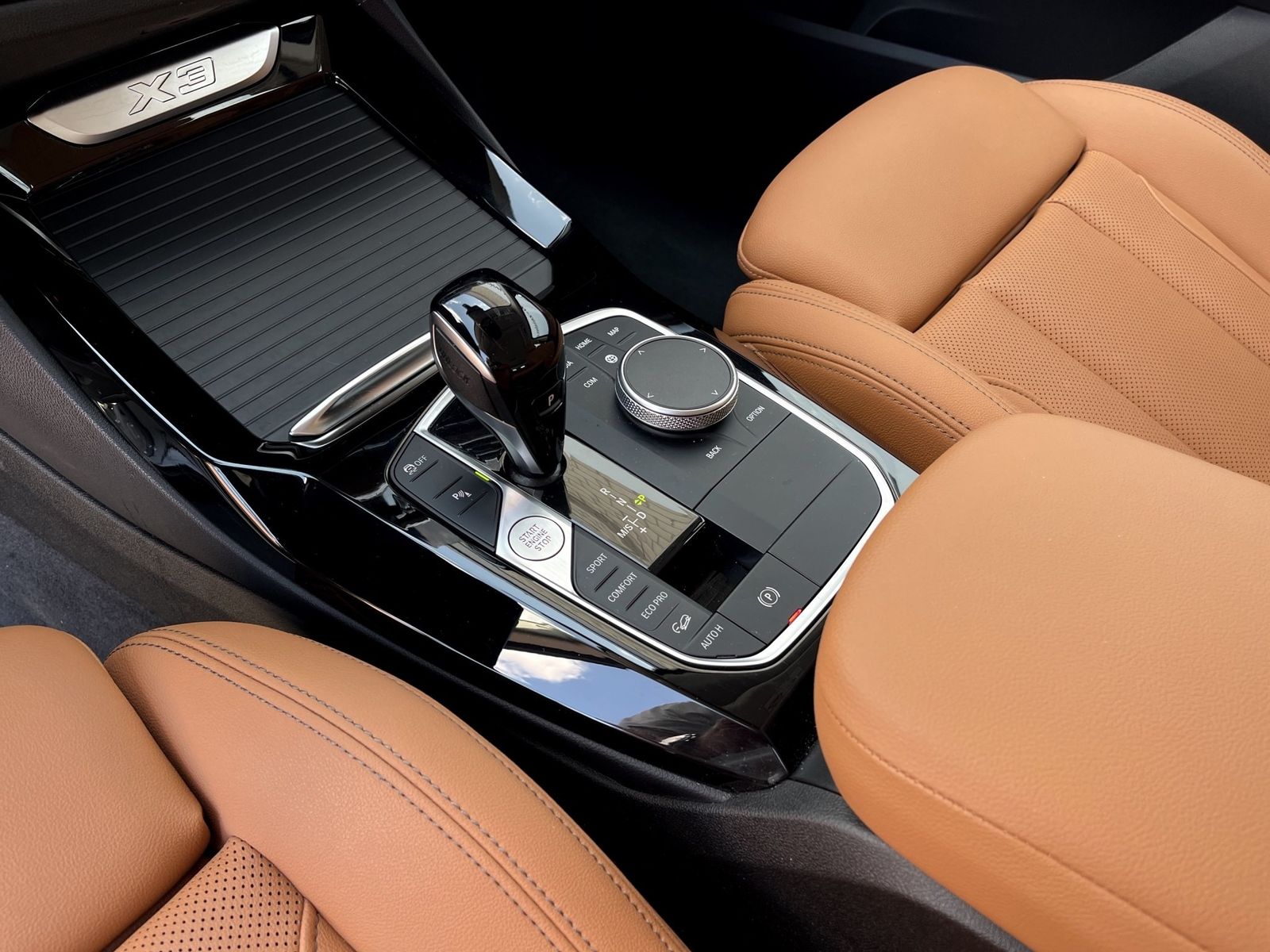 BMW X3 xDrive20i - Samsaru's Car Outlet