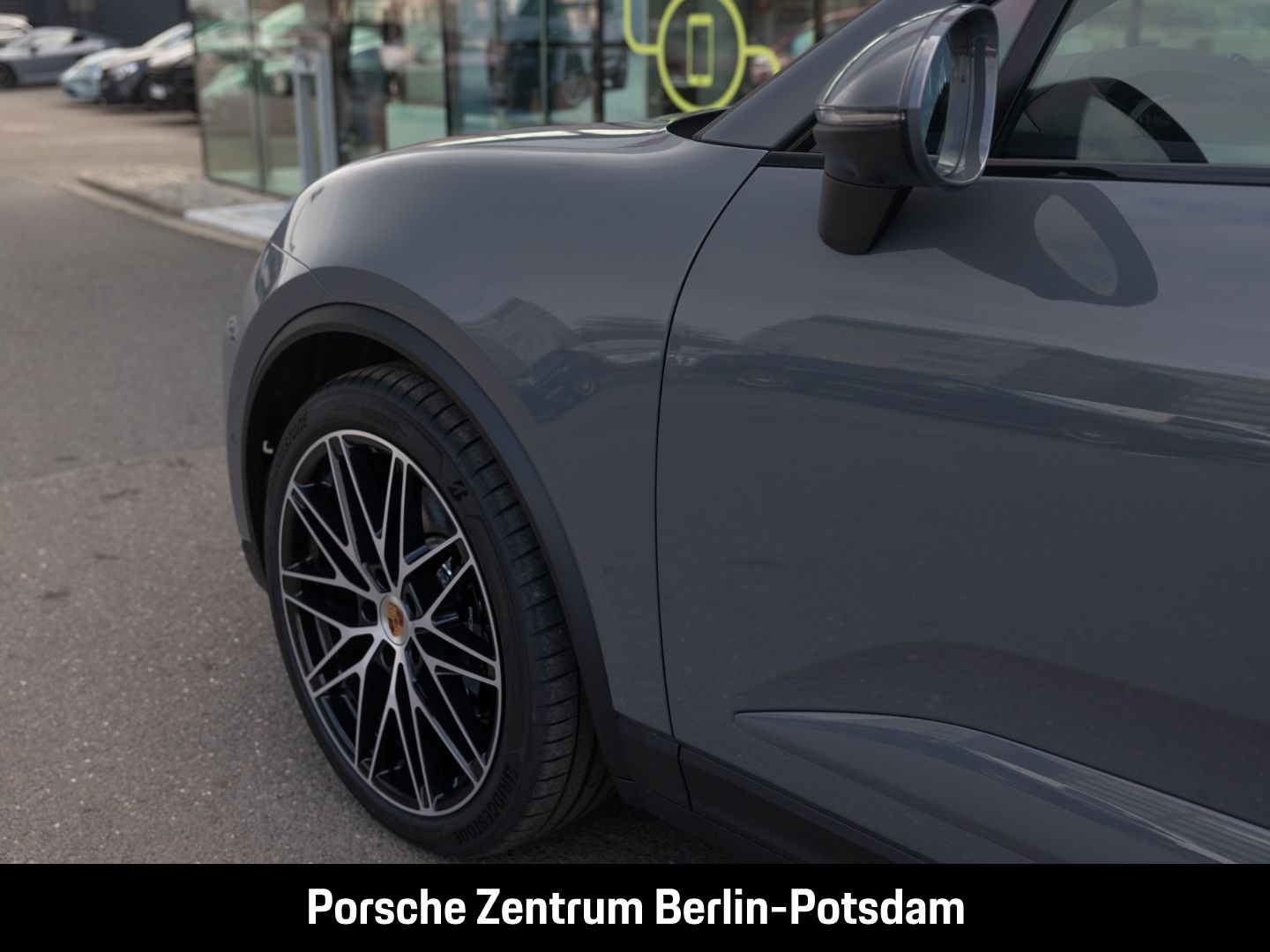 Porsche Macan 4S Burmester Panoramadach Luftfederung