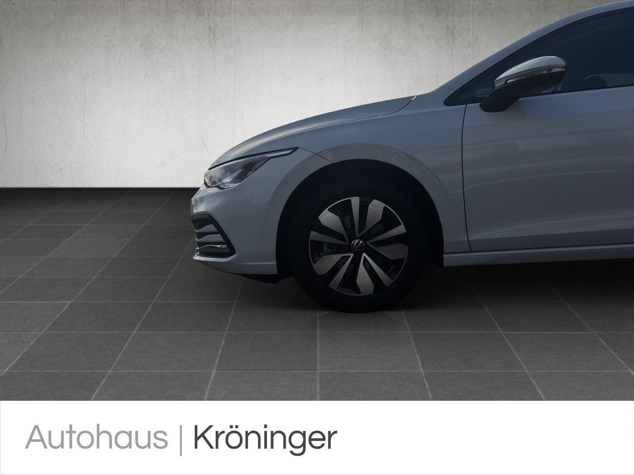 Volkswagen Golf VIII MOVE 1.5 eTSI DSG - Samsaru's Car Outlet