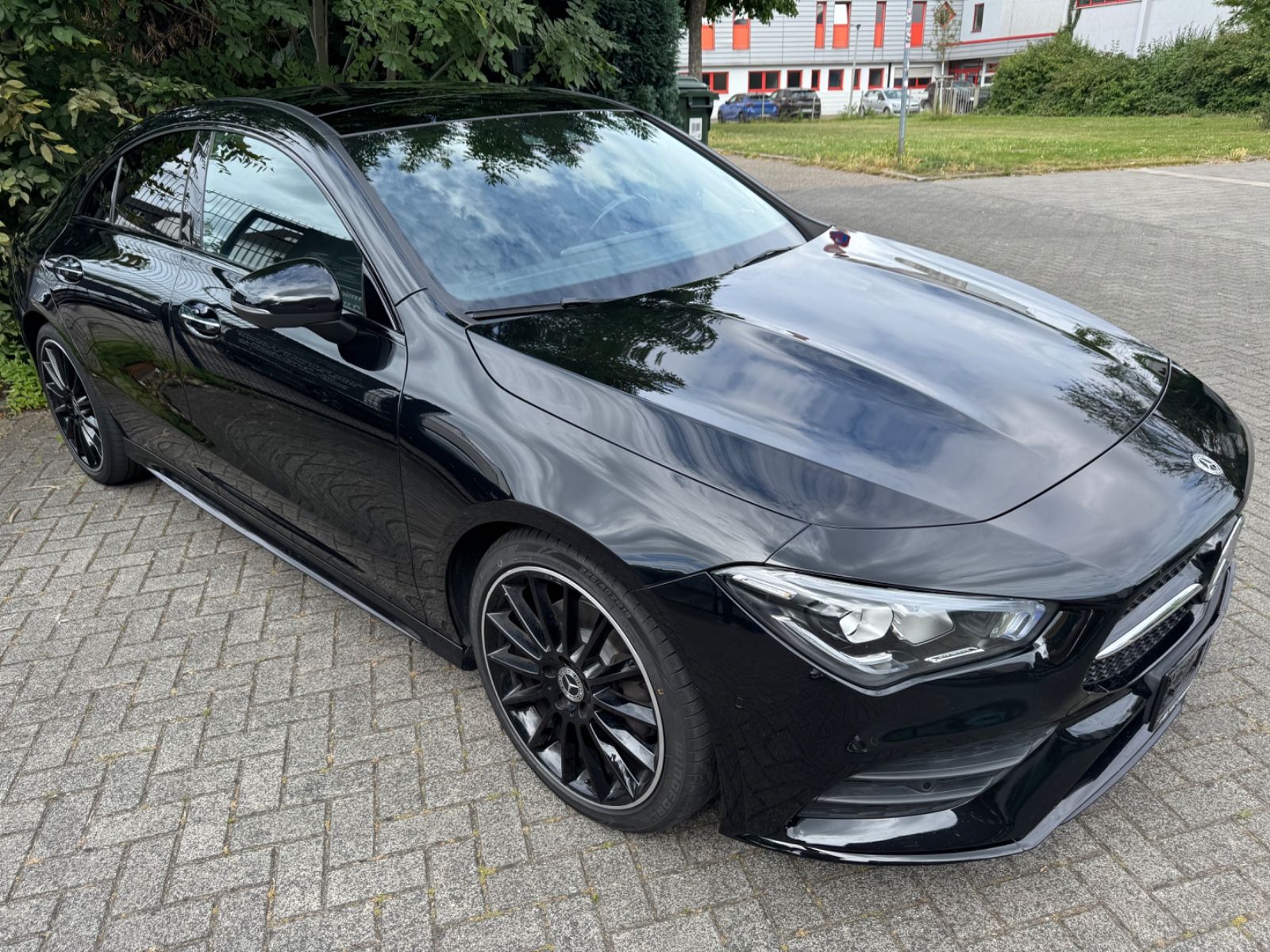 Mercedes-Benz CLA 220 d AMG Line - Samsaru's Car Outlet