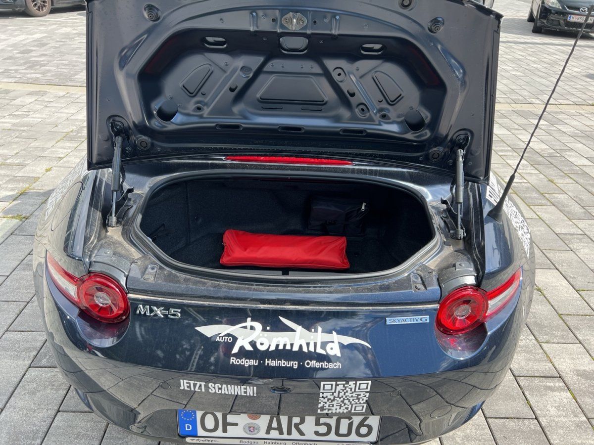 Mazda MX-5 Cabrio Exclusive-line + Leder + Navi + PDC