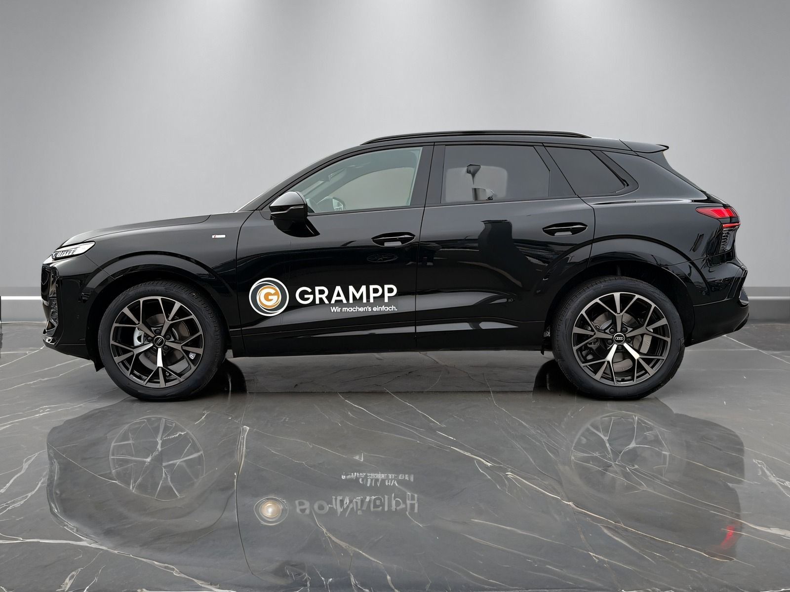 Audi Q3 TFSI KAMERA+TECH PLUS+AHK+ACC+BT+S-LINE+