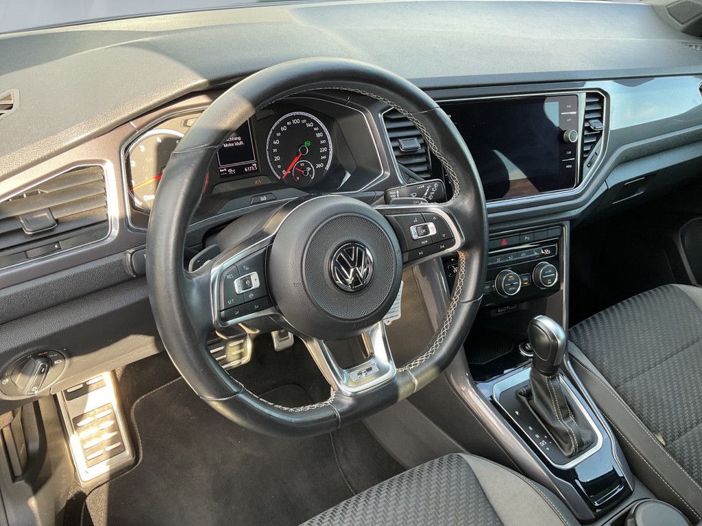 Volkswagen T-Roc 1.5 TSI DSG Sport - Samsaru's Car Outlet