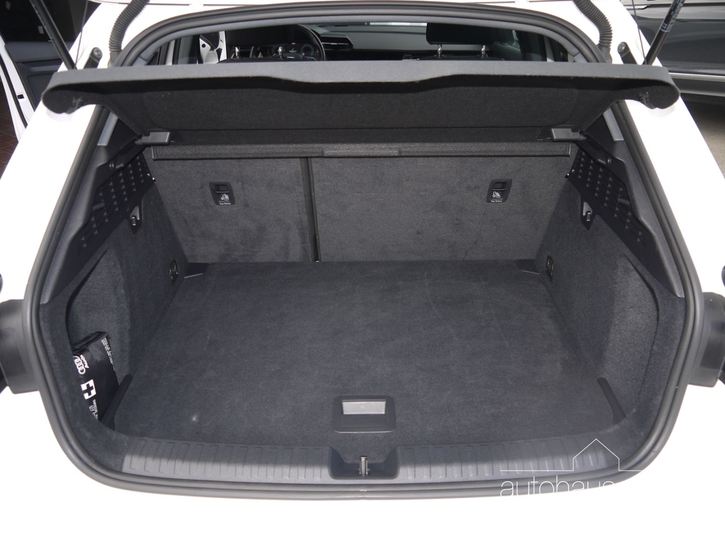 Audi A3 Sportback 30 TDI S tronic - Samsaru's Car Outlet
