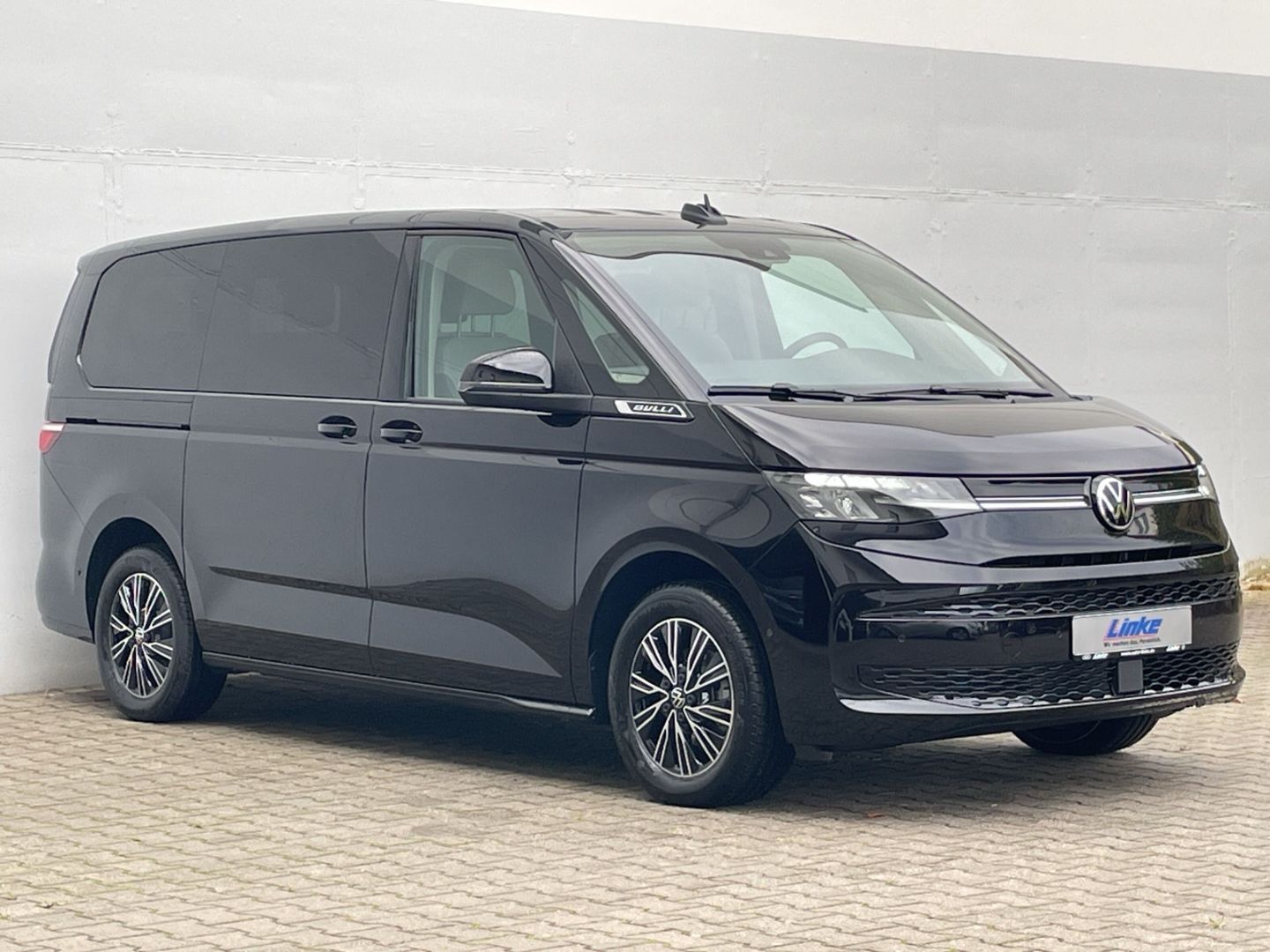 Volkswagen T7 Multivan - Samsaru's Car Outlet