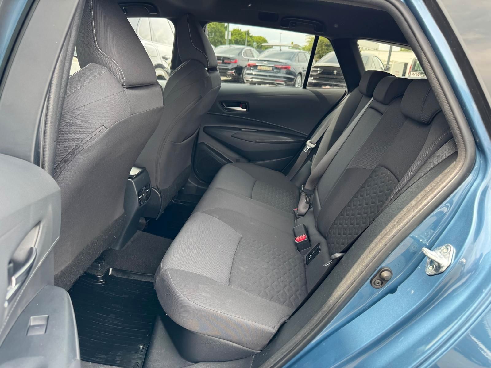 Toyota Corolla Touring Sports Hybrid Business Edition - Samsaru's Car Outlet