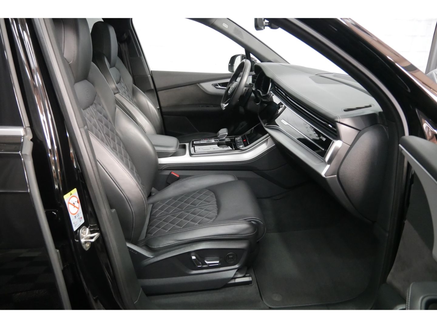 Audi Q7 50 TDI S line  Pano+Matrix+Virt+HuD+S-Sitz+7-