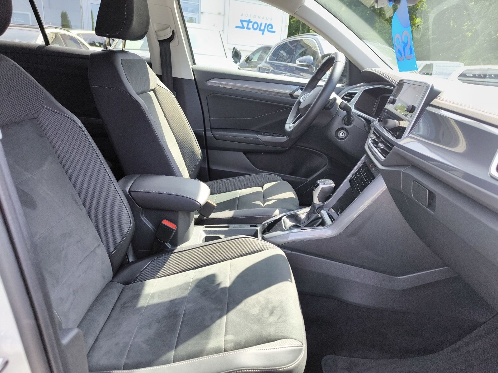 Volkswagen T-ROC Style TSi DSG - Samsaru's Car Outlet