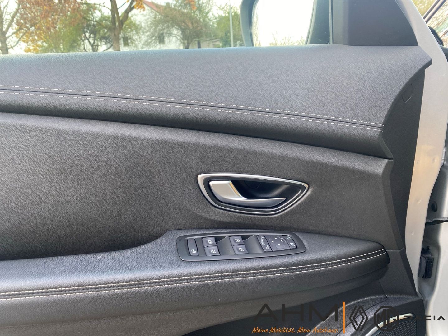 Renault Scenic IV BOSE Edition BLUE dCi - Samsaru's Car Outlet
