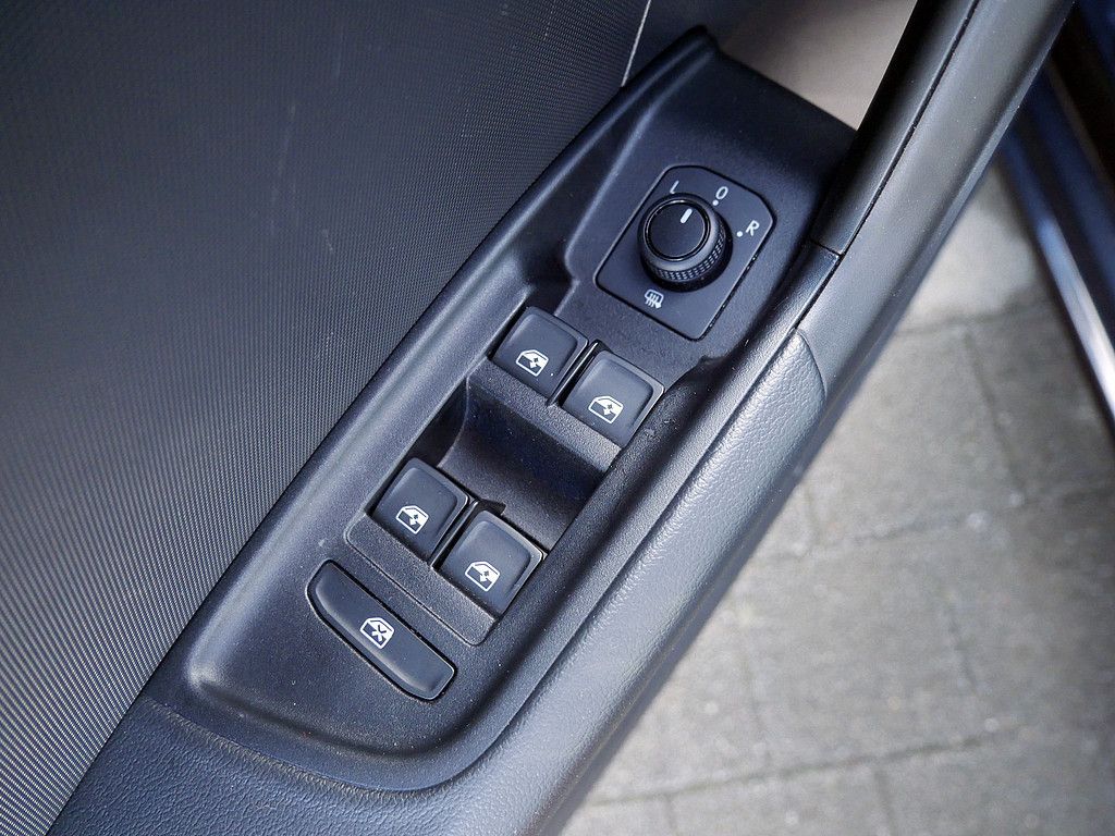 Audi A1 Sportback 30 TFSI advanced NAVI+SHZ+KLIMA+FSE