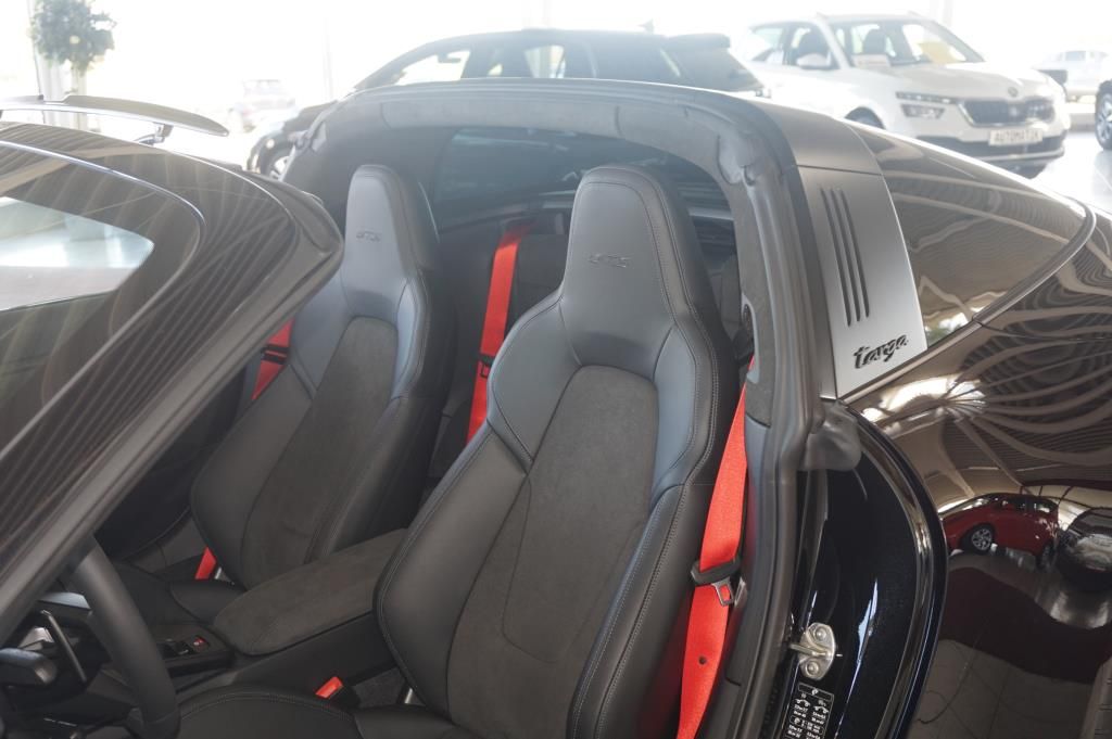 Porsche 992 TARGA 4GTS MATRIX 18WE INNO HA-L BOSE 360