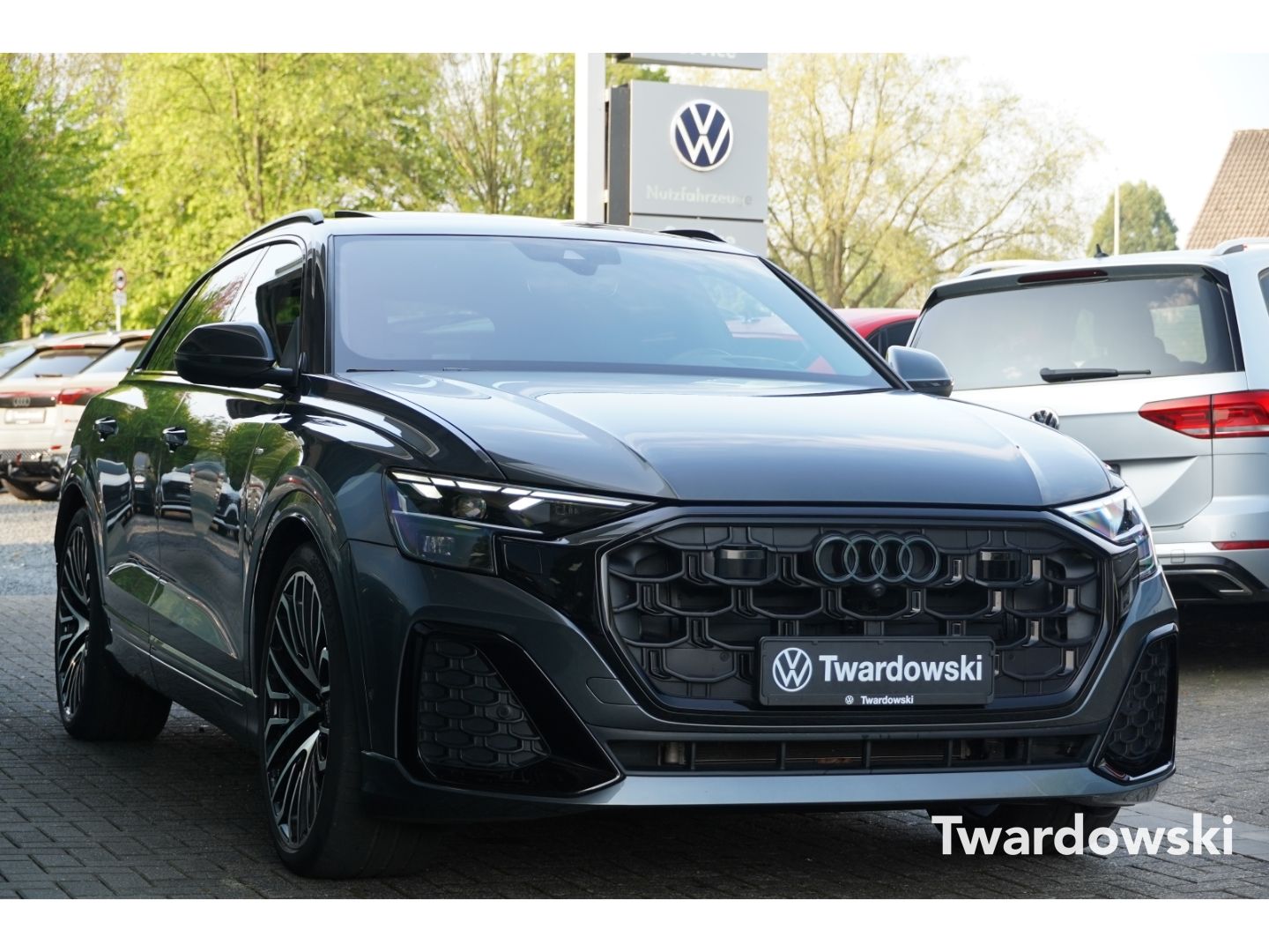 Audi Q8 50 TDI S line Pano Hud Matrix 23'' B&O AHK 36