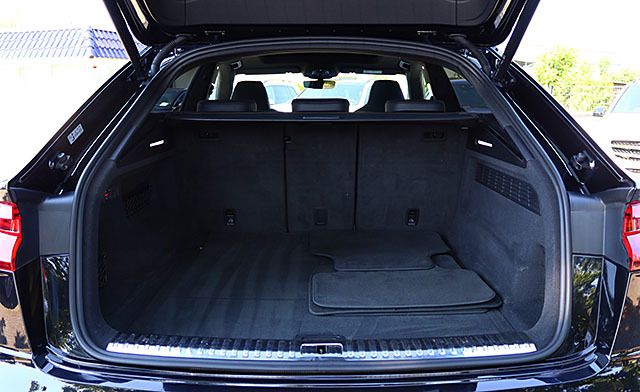 Audi RSQ8 4.0 TFSI Qu ACC+PANO+KAM360+HEADUP+MATRIX