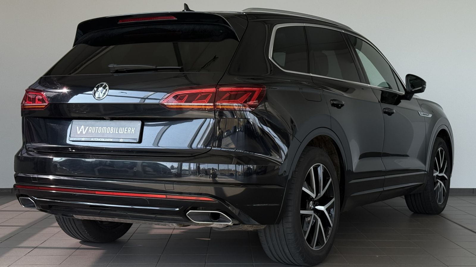 Volkswagen Touareg R-Line 4M |PANO |LUFT |HUD |MATRIX |AHK