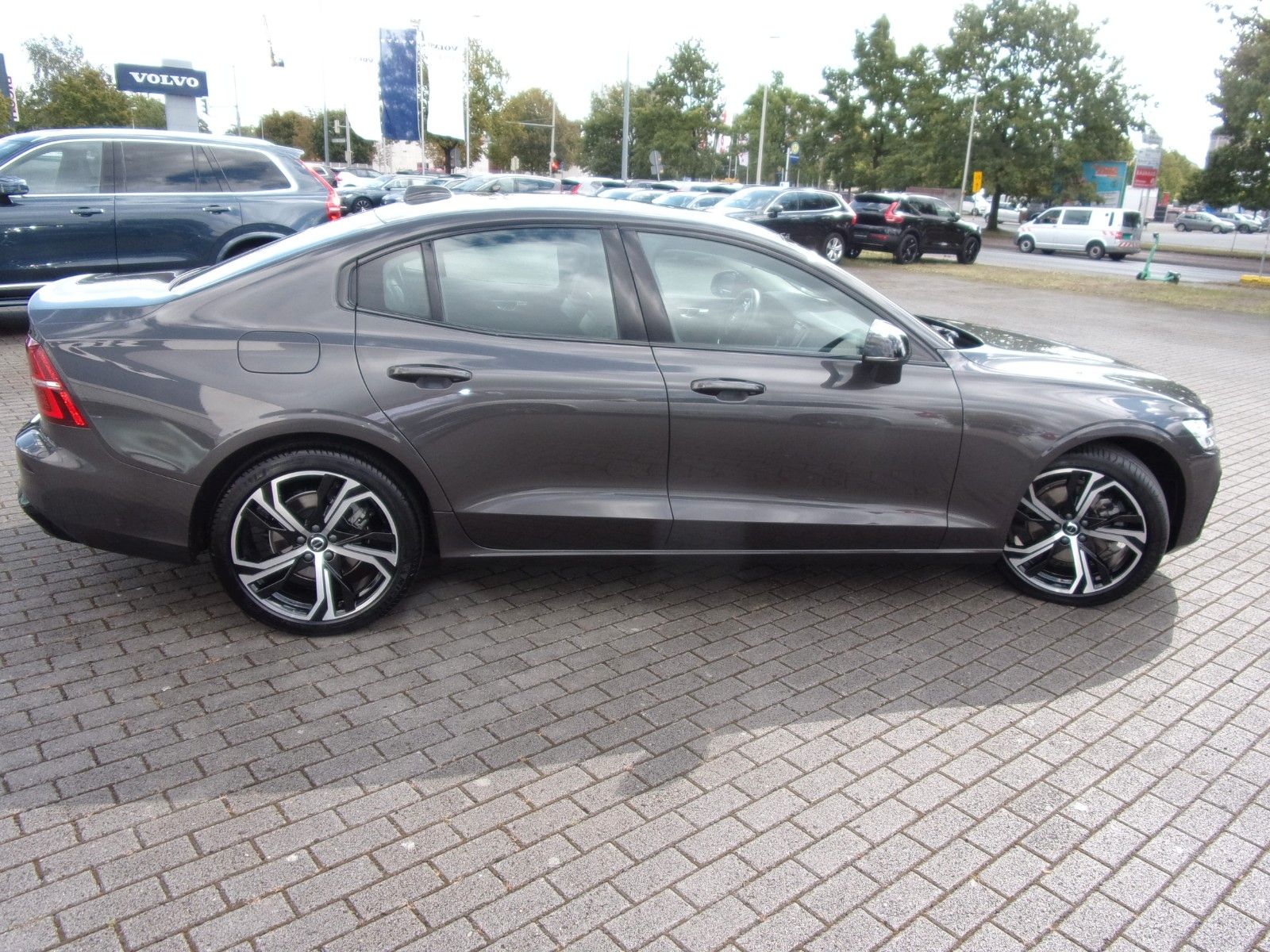 Volvo S60 B4 Lim. Plus Dark