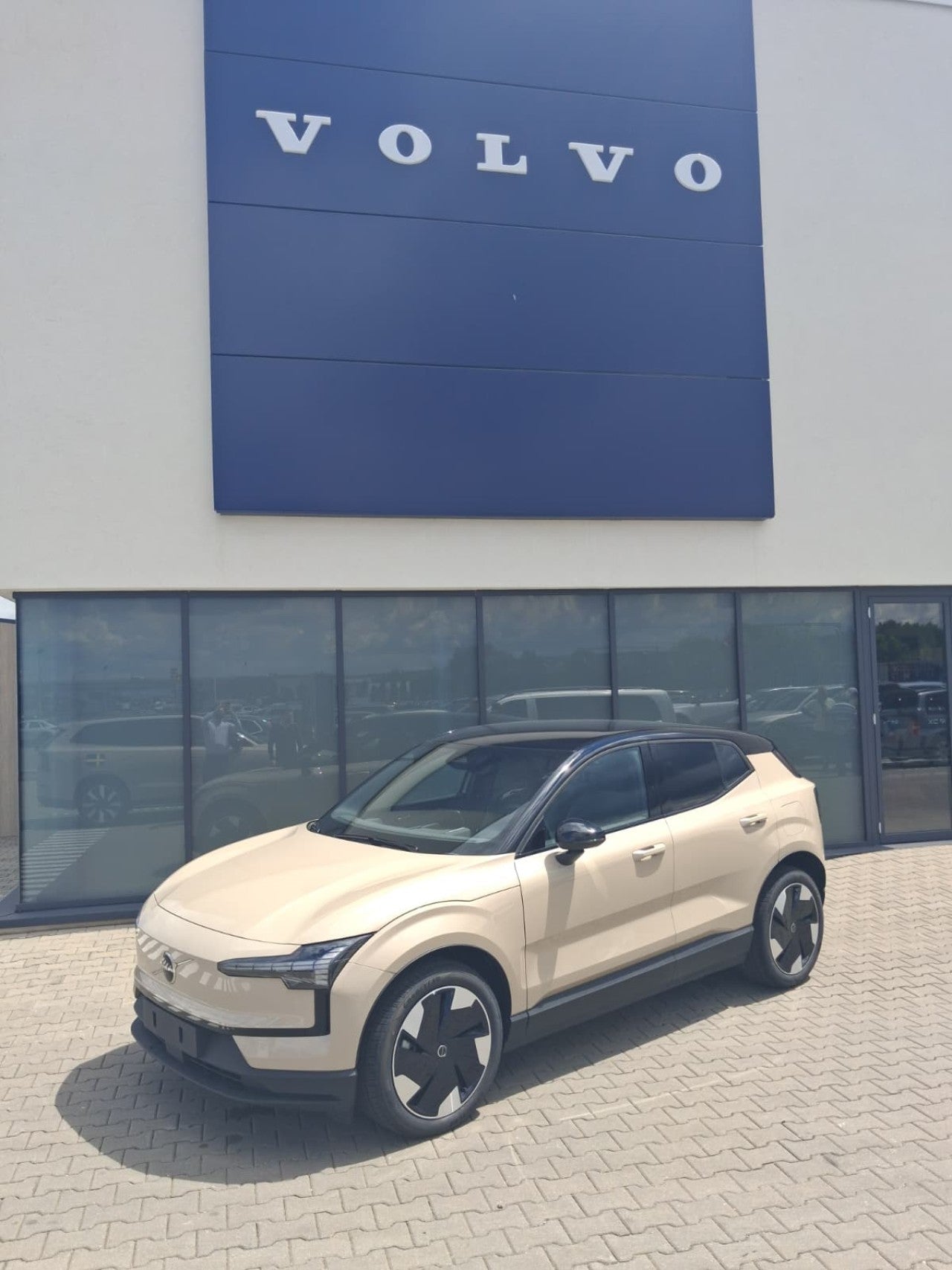 Volvo EX30