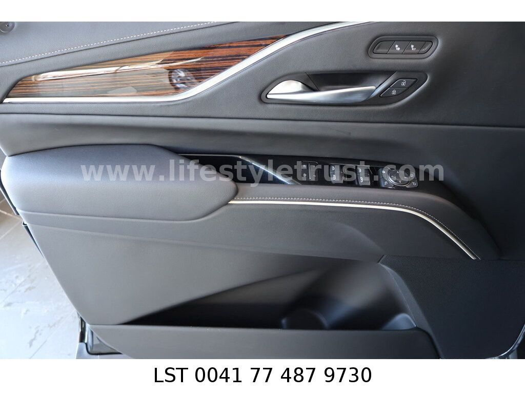 Cadillac Escalade LUXURY 6.2 V8 4WD - 2023 -  € 66.900 T1