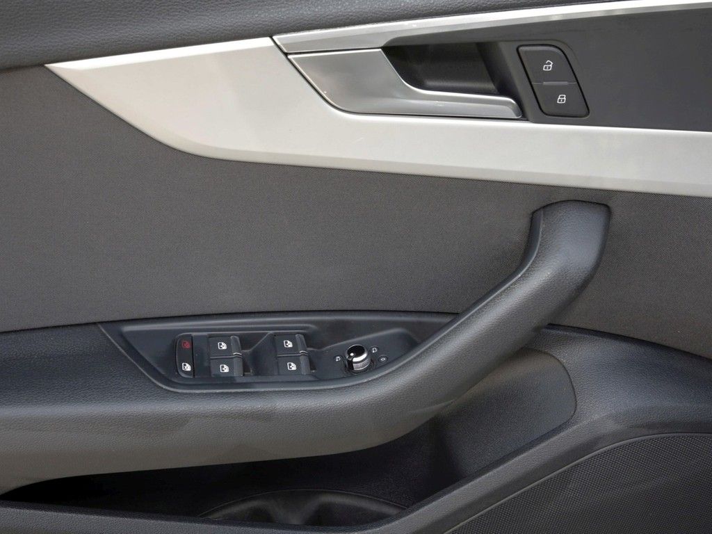 Audi A4 Avant 35 TDI advanced Business - Samsaru's Car Outlet