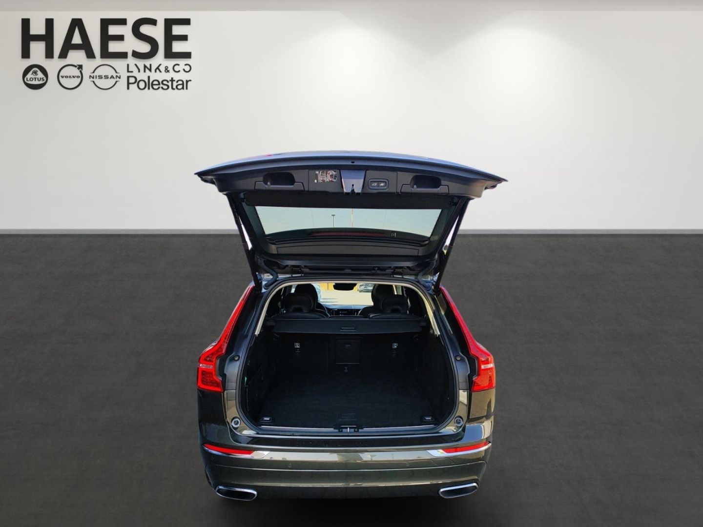Volvo XC60 T8 Inscription Recharge Plug-In Hybrid AWD - Samsaru's Car Outlet