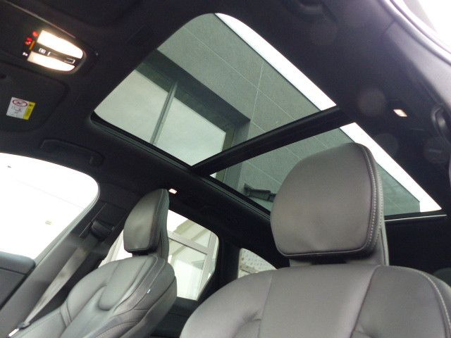 Volvo XC60 R Design B4 AWD Aut.