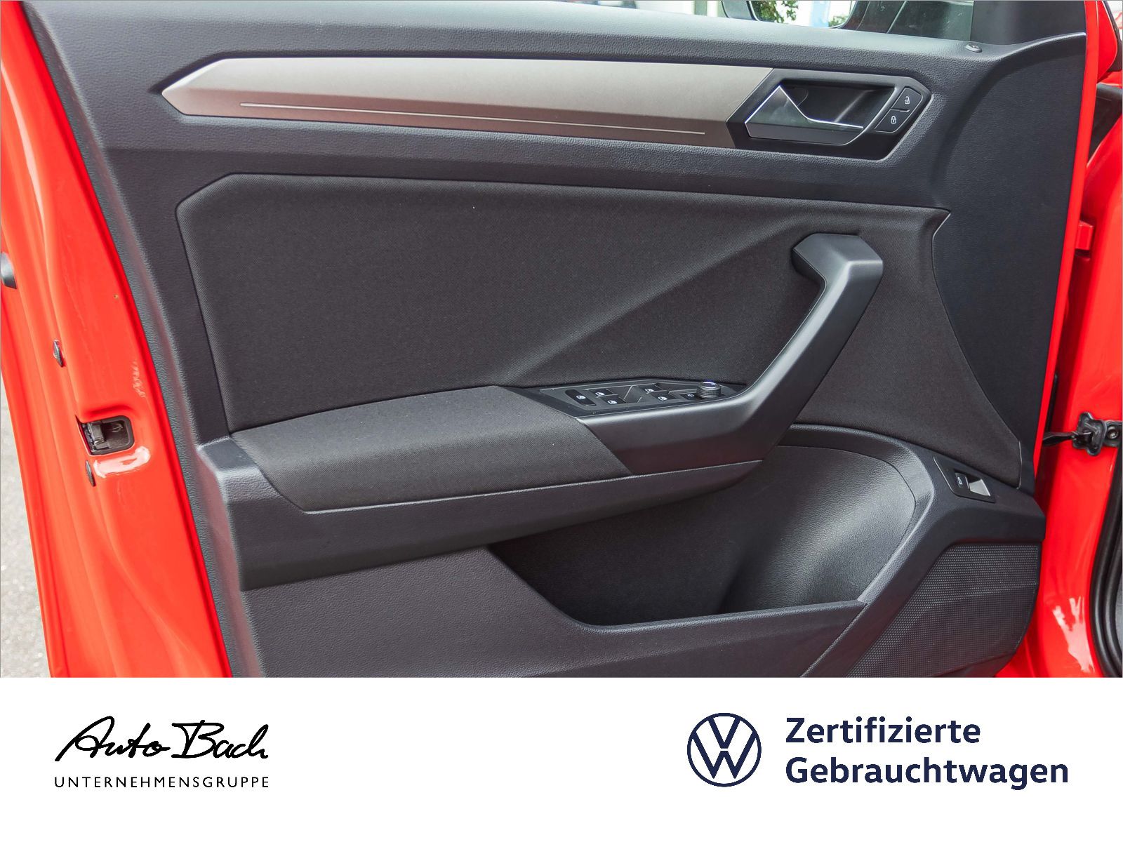 Volkswagen T-Roc 1.0 TSI Style - Samsaru's Car Outlet