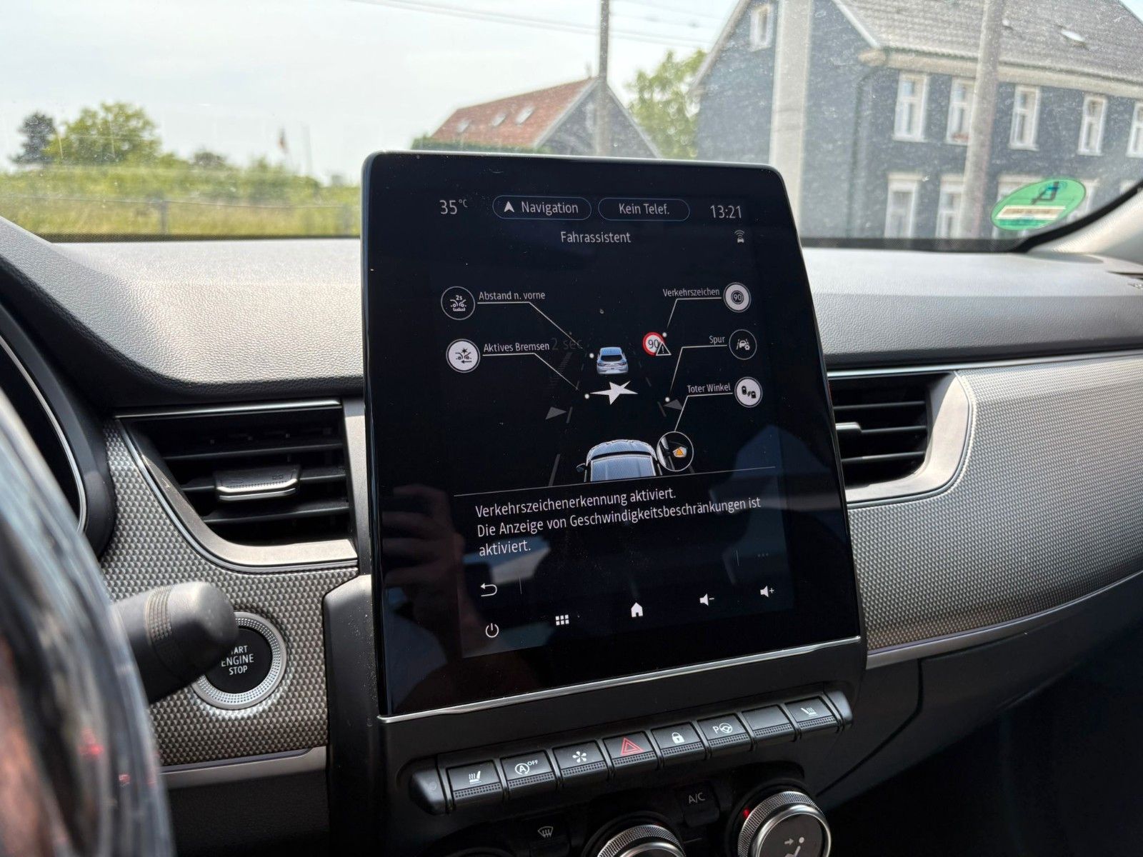 Renault Arkana Techno - Samsaru's Car Outlet