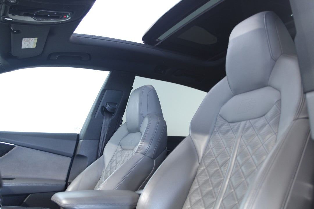 Audi Q8 50 TDI quattro S-line