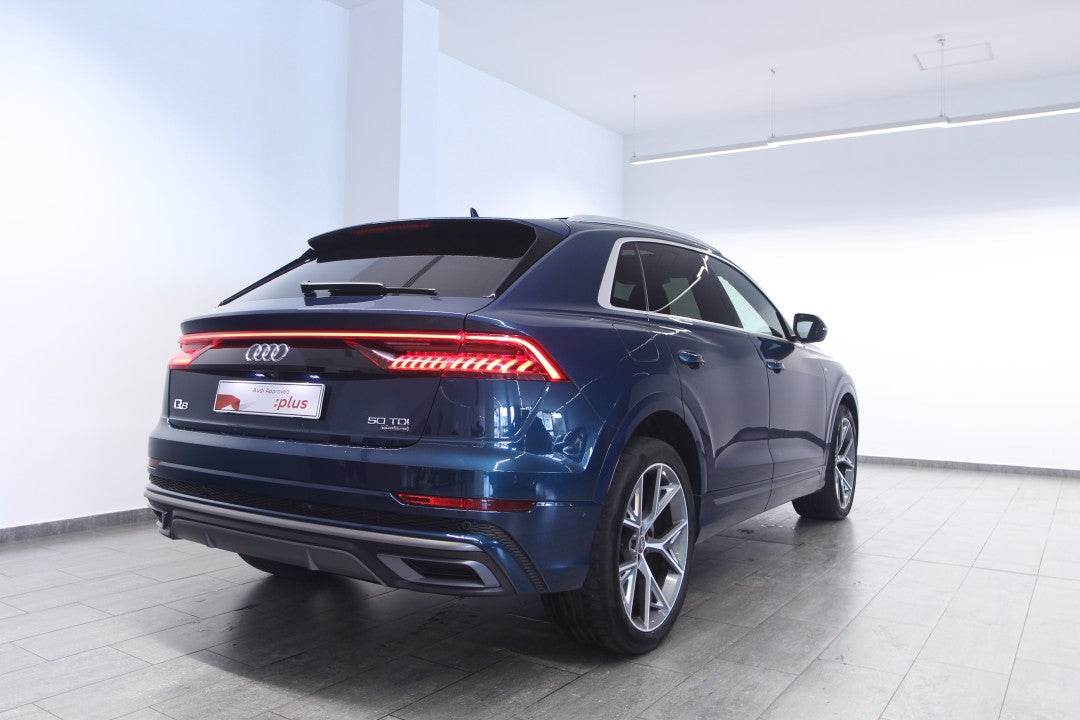 Audi Q8 50 TDI quattro S-line