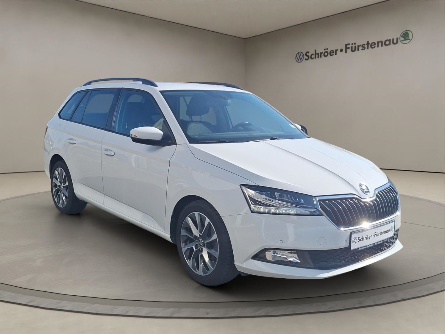 Skoda Fabia Combi 1.0 TSI DSG - Samsaru's Car Outlet