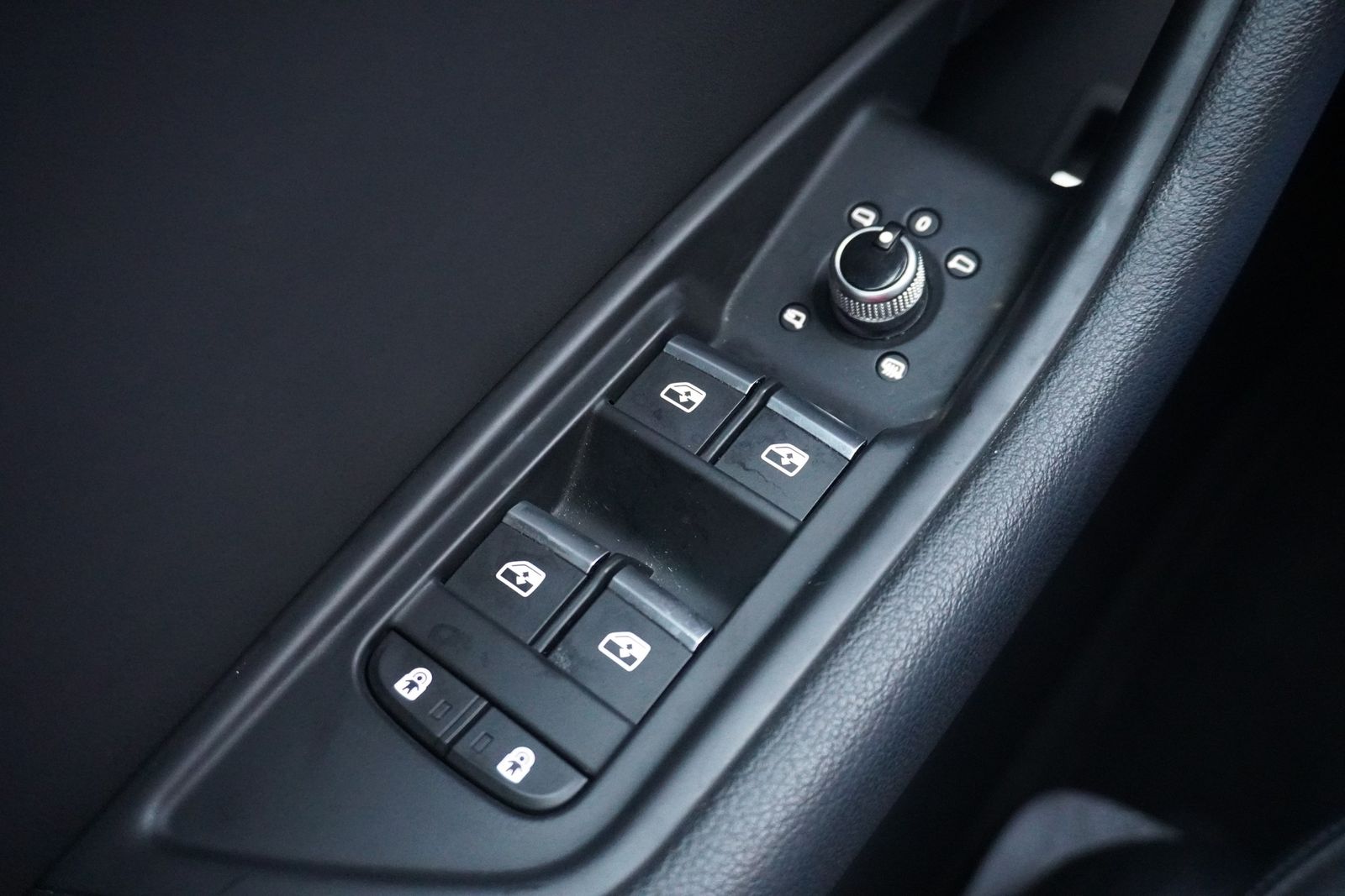 Audi A4 Allroad Avant 40 TDI Quattro Aut. LED Navi 36