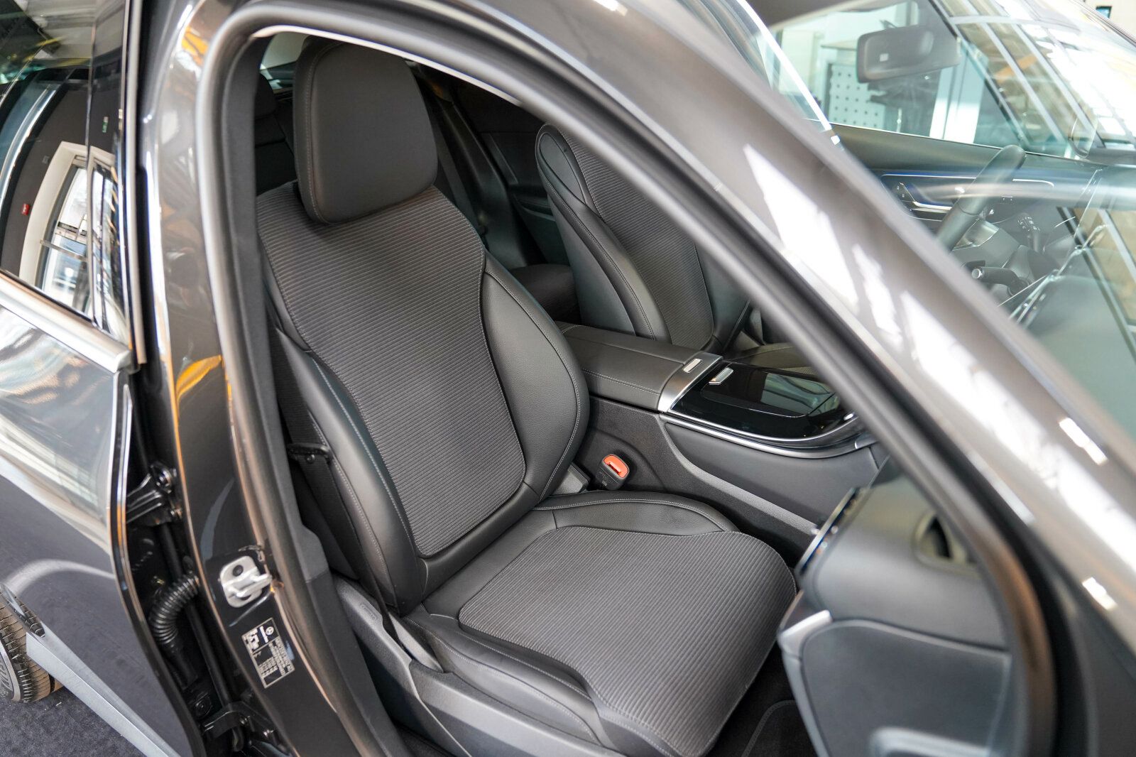 Mercedes-Benz GLC 220 d 4M AVANTGARDE - Samsaru's Car Outlet