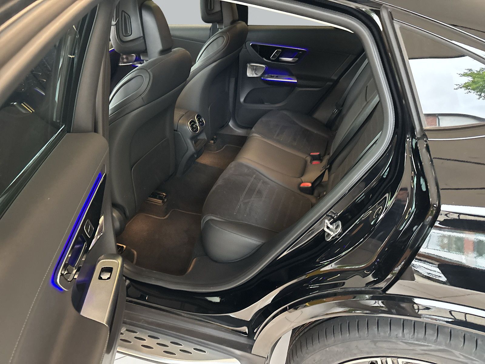 Mercedes-Benz GLC 200 4M Edition AMG Line *Pano *360° *AHK *20