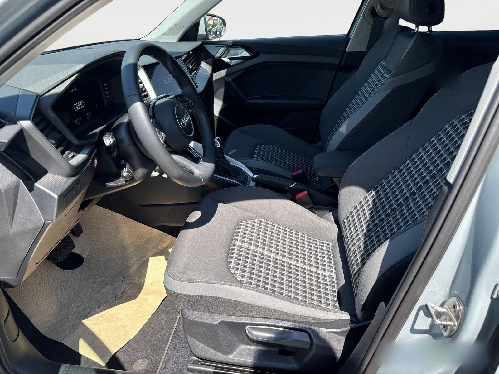 Audi A1 Sportback S line 30 TFSI S tronic - Samsaru's Car Outlet