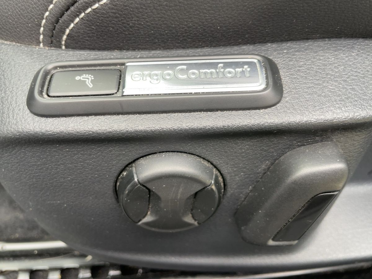 Volkswagen Passat Variant GTE AHK+LED+LEDER+KAM+NAVI+ACC
