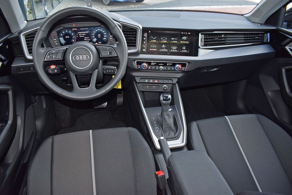 Audi A1 Sportback 25 TFSI S-tr. Advanced - Samsaru's Car Outlet