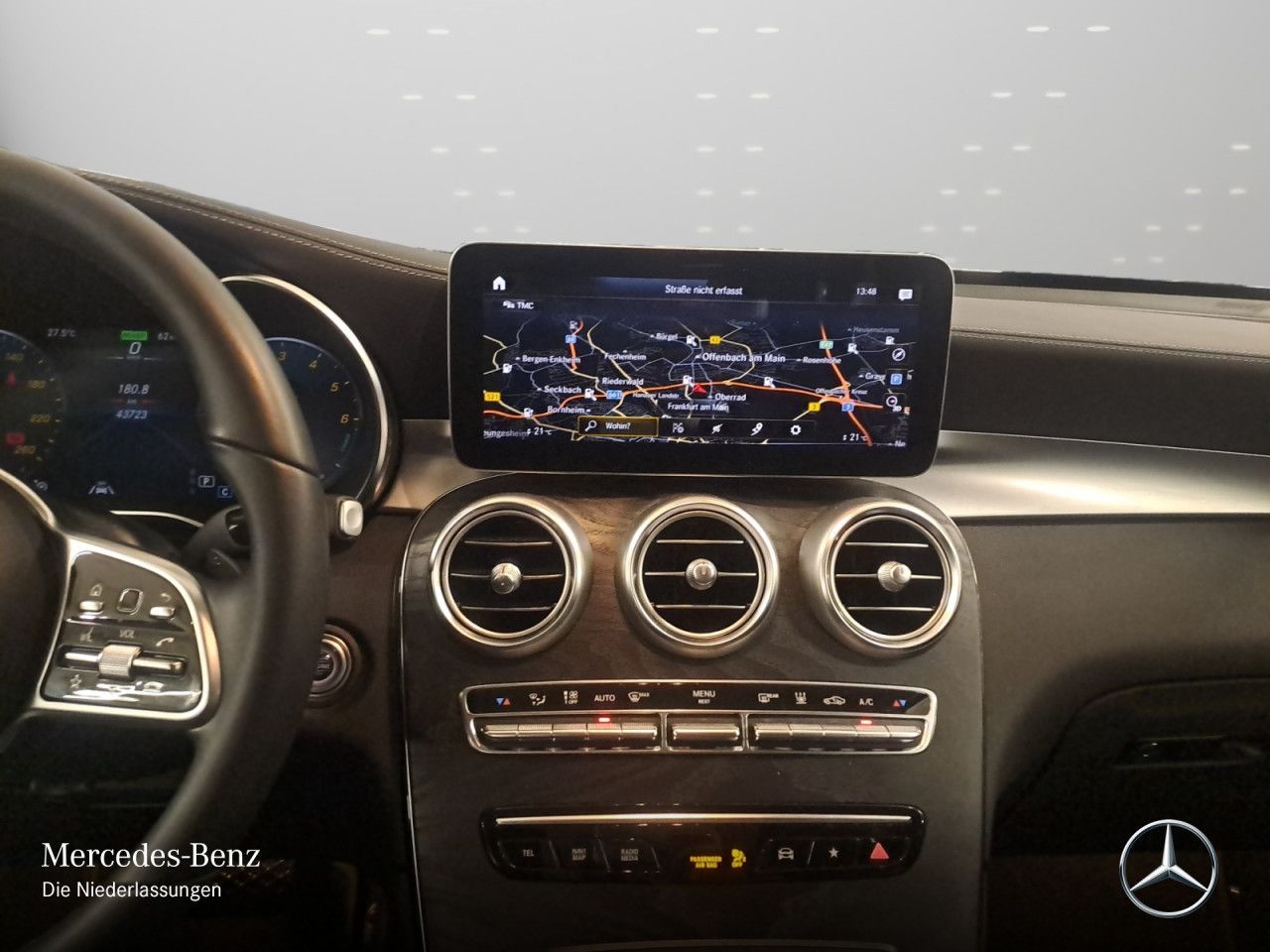 Mercedes-Benz GLC 300 de 4M - Samsaru's Car Outlet