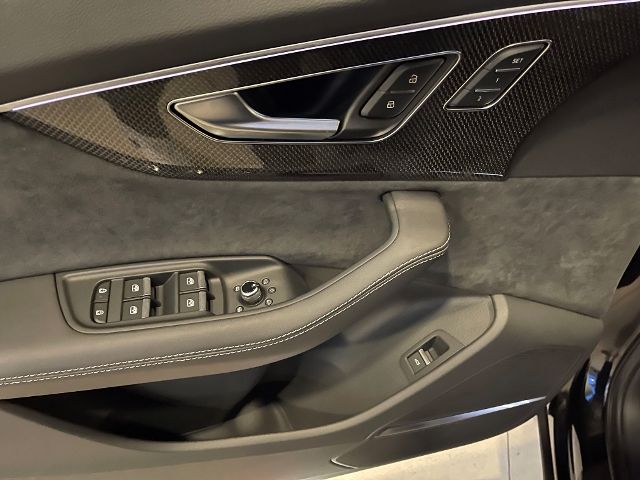 Audi Q7 50 TDI quattro competition plus