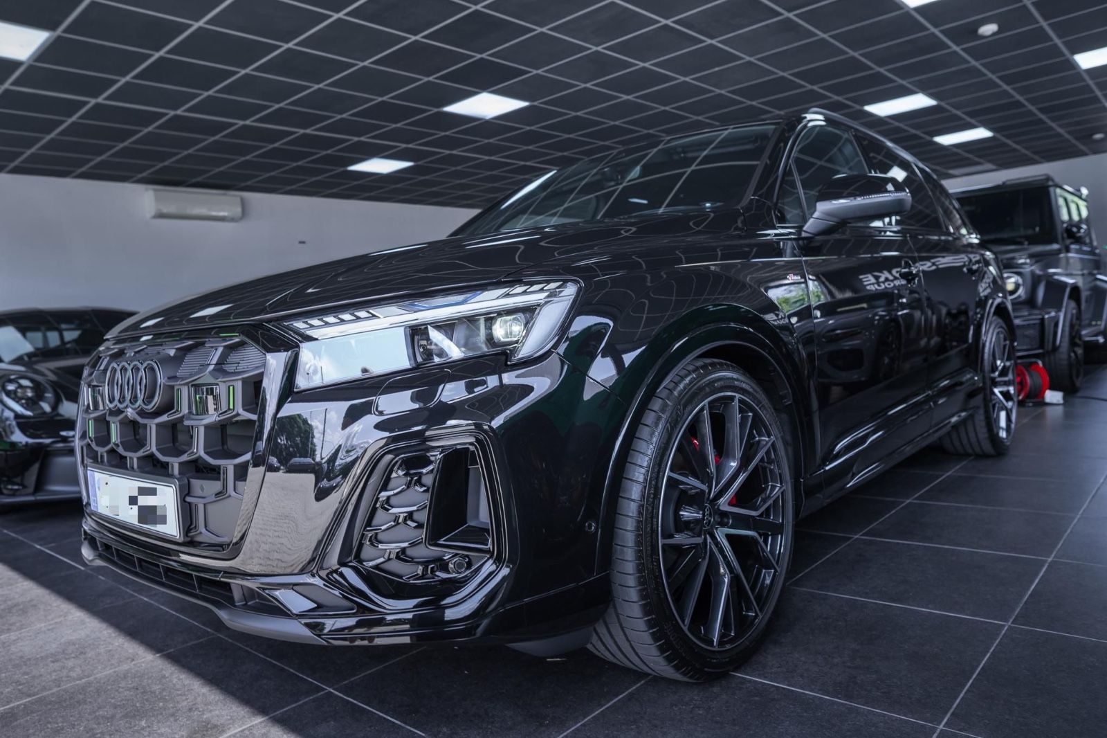 Audi Q7 TDI quattro S line-HUD-B&O 3D- Matrix- Carbon